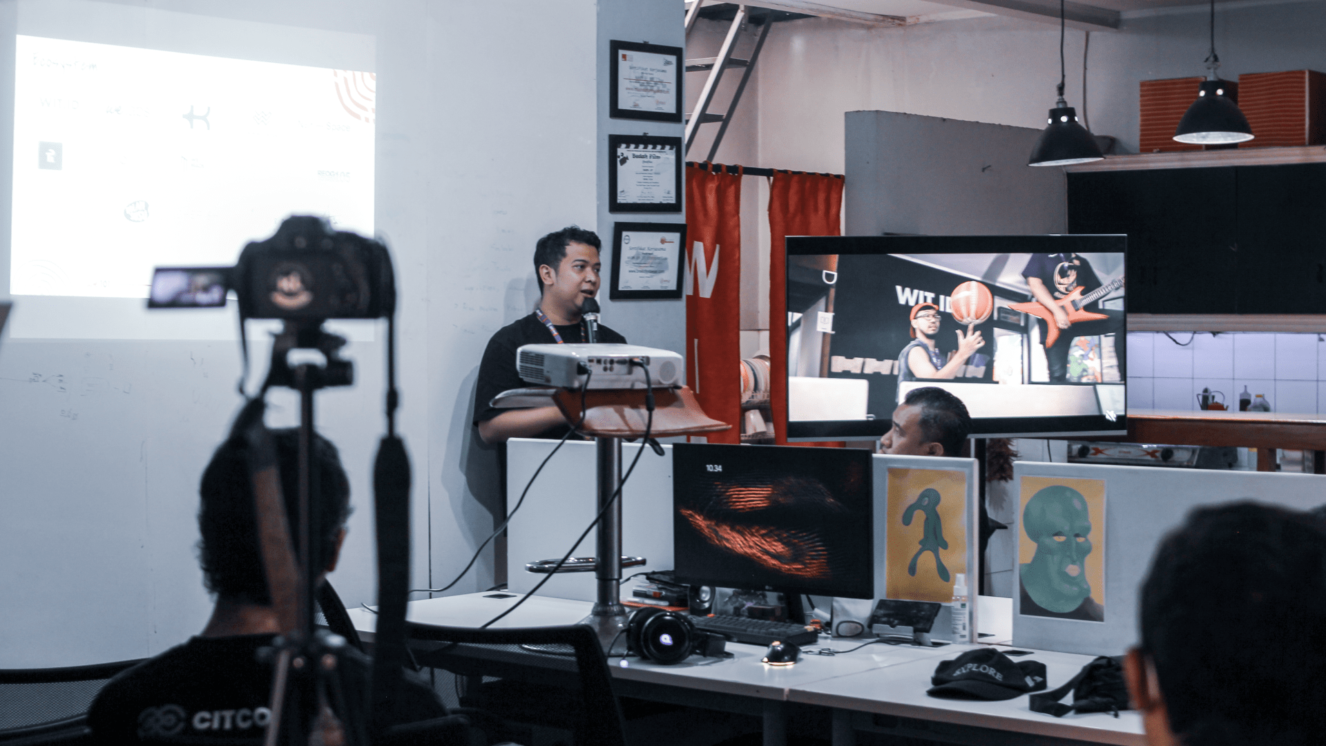 Media Gallery